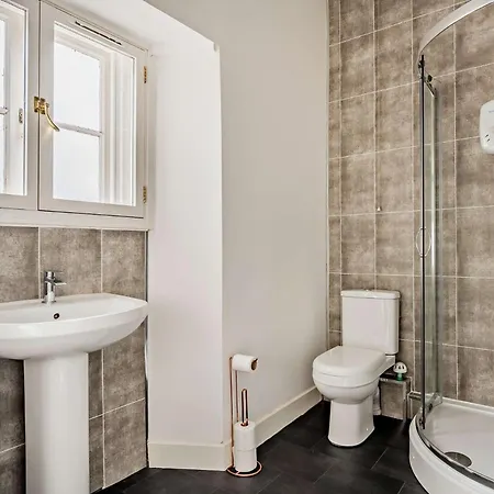 Hotel 1 Bed In Sz356 Allonby