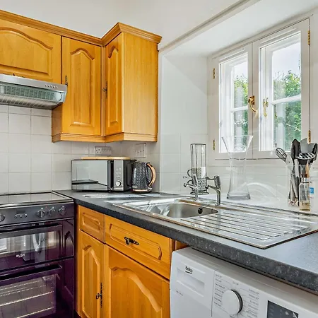 Hotel 1 Bed In Sz356 3*